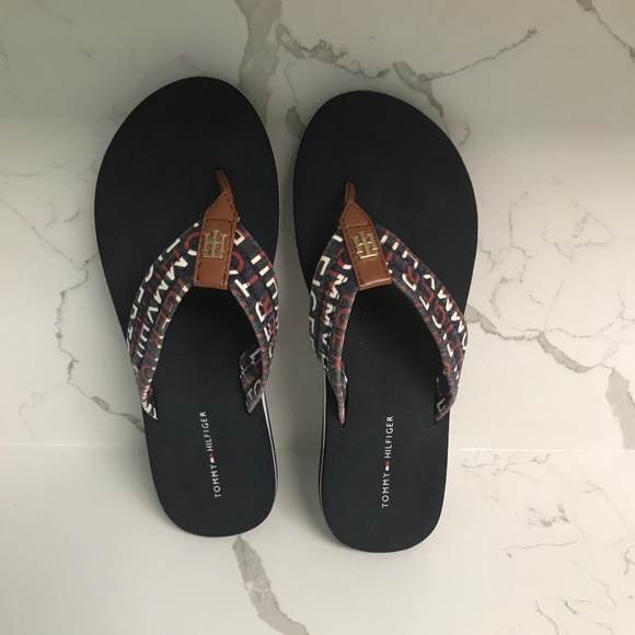 Tommy Hilfiger Thong Flip Flop Sandals US 6 - Picture 5 of 6